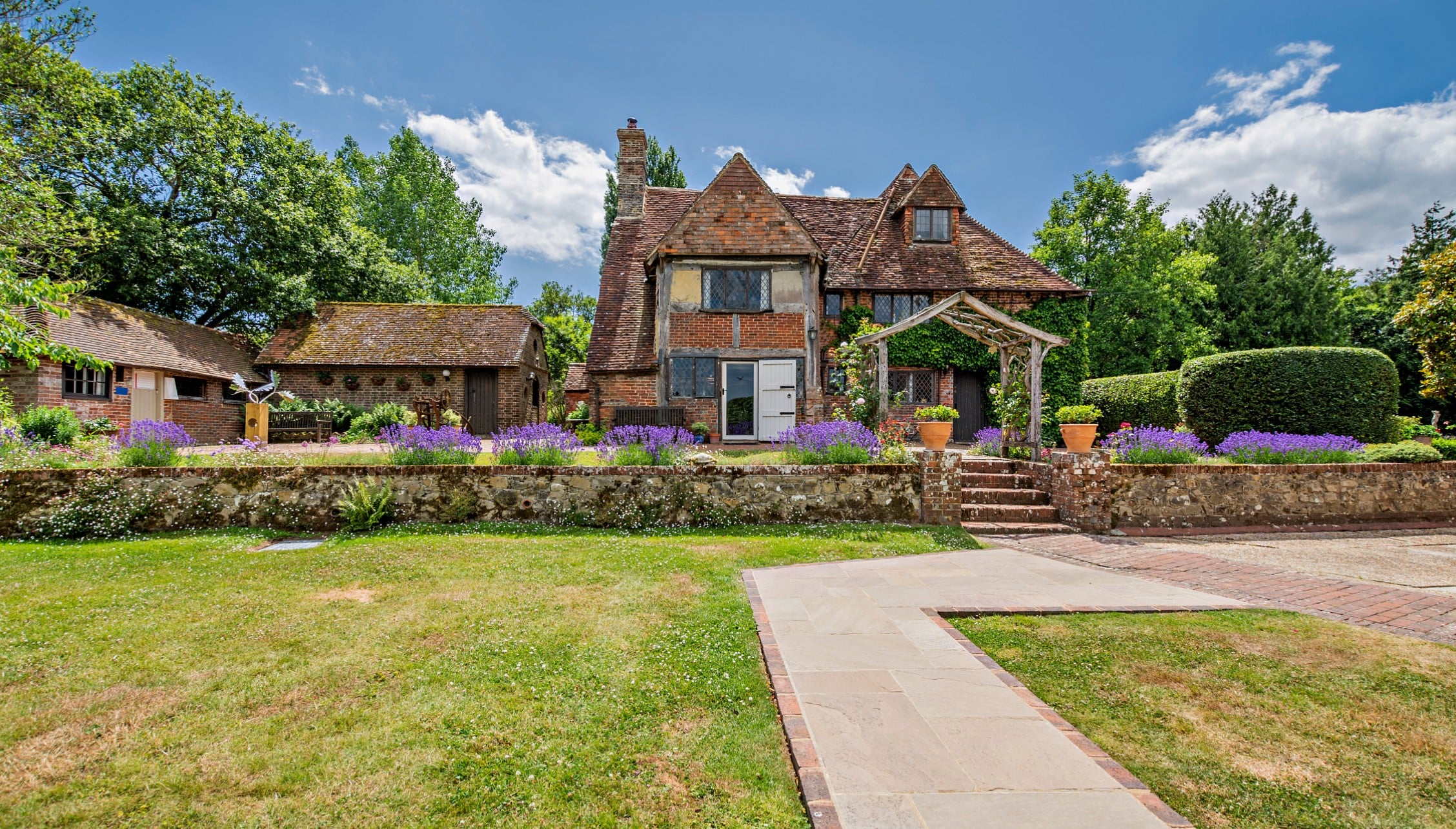 Greenwood Manor for 20 - 26 guests similar venue image 1